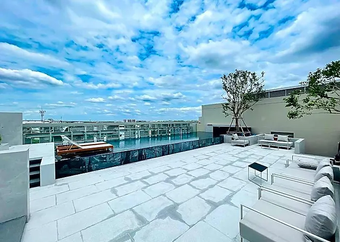Radisson Don Mueang Hotel